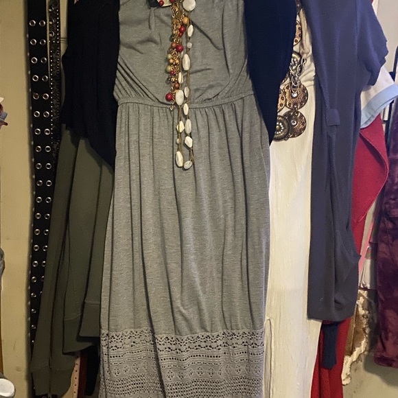 Dress sets bundle - Picture 2 of 3